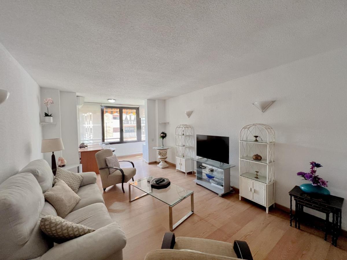 Apartamento En Malaga Este Zewnętrze zdjęcie