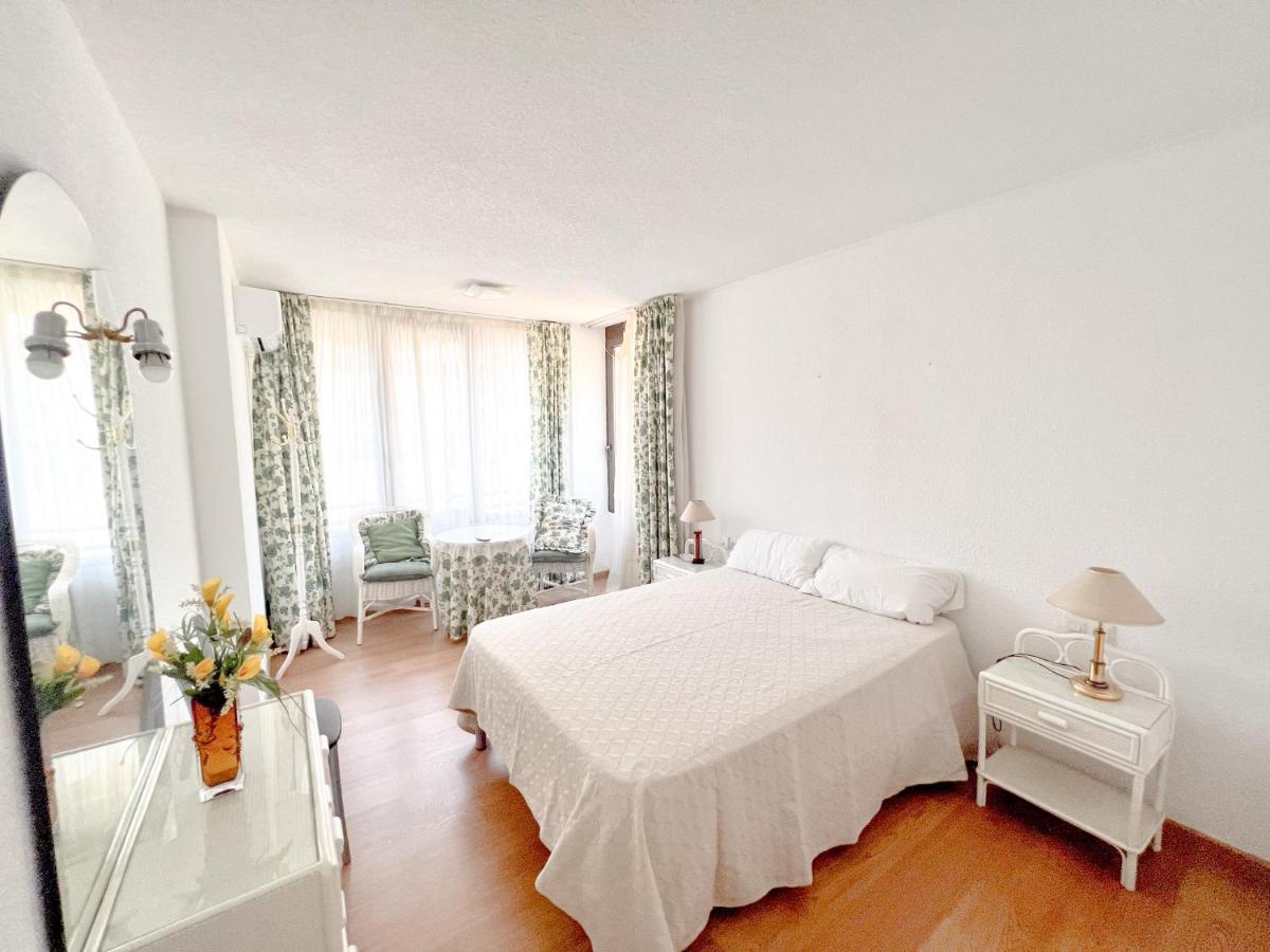 Apartamento En Malaga Este Zewnętrze zdjęcie